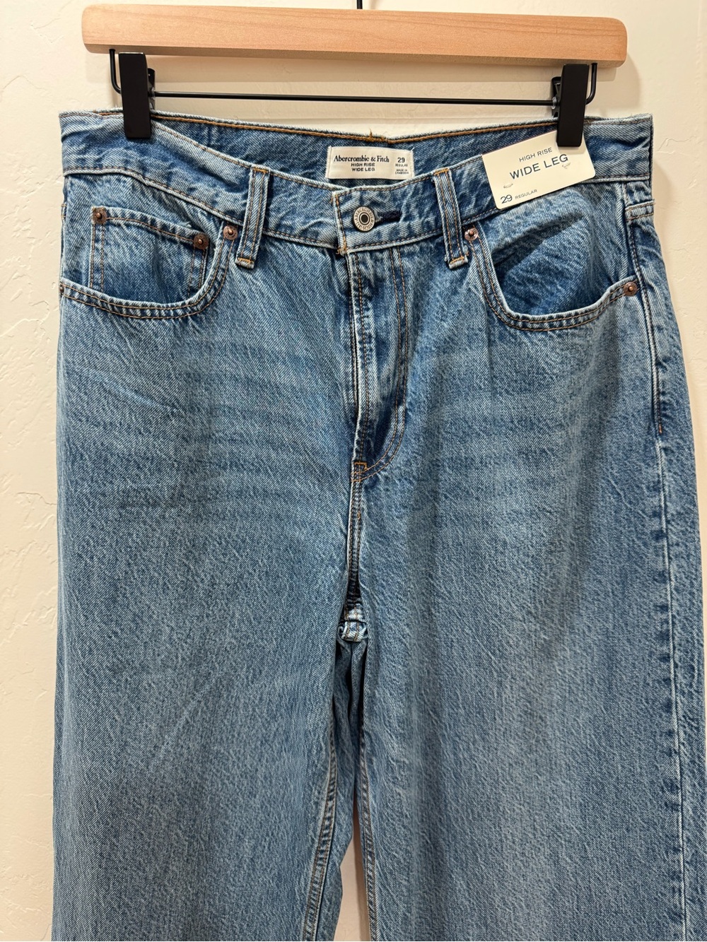 NWT Abercrombie & Fitch High Rise Wide Leg Jean Lightweight Drapey Rigid Raw Hem - Picture 8 of 16